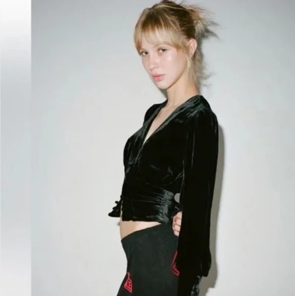 NWT Realisation Kaia Top - Picture 1 of 10